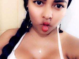 Picture of the sexy profile of LovelyDhara, for a very hot webcam live show !