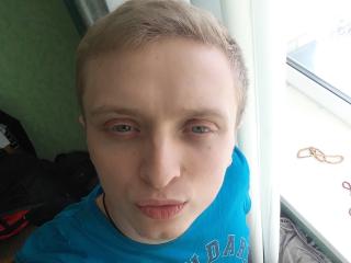 AlanLuxRoyal - Live porn & sex cam - 6736708